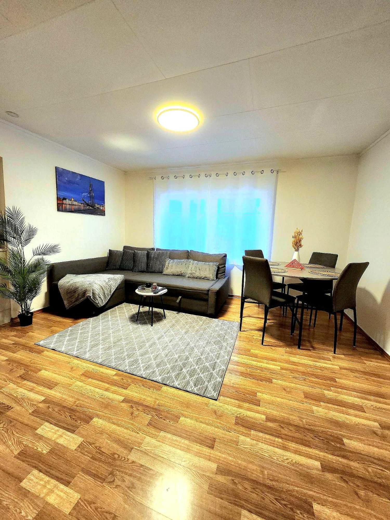 Ultra Wood 1 * Stavanger